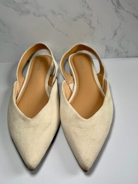 Express Cream Pointed Toe Slingback Flats Size 8